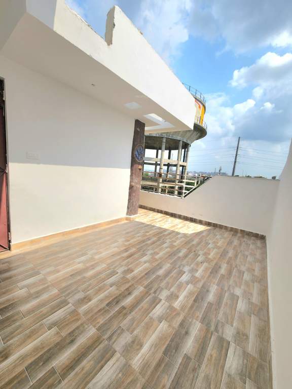  the grand majestic Balcony