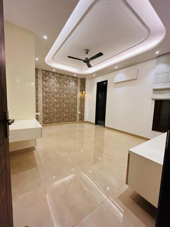 ultra luxury floors Living Area