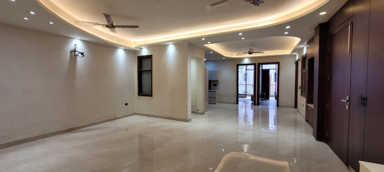  luxury floors Living Area