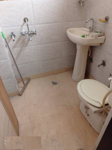 Bathroom affordables-and-luxury-homes Bathroom