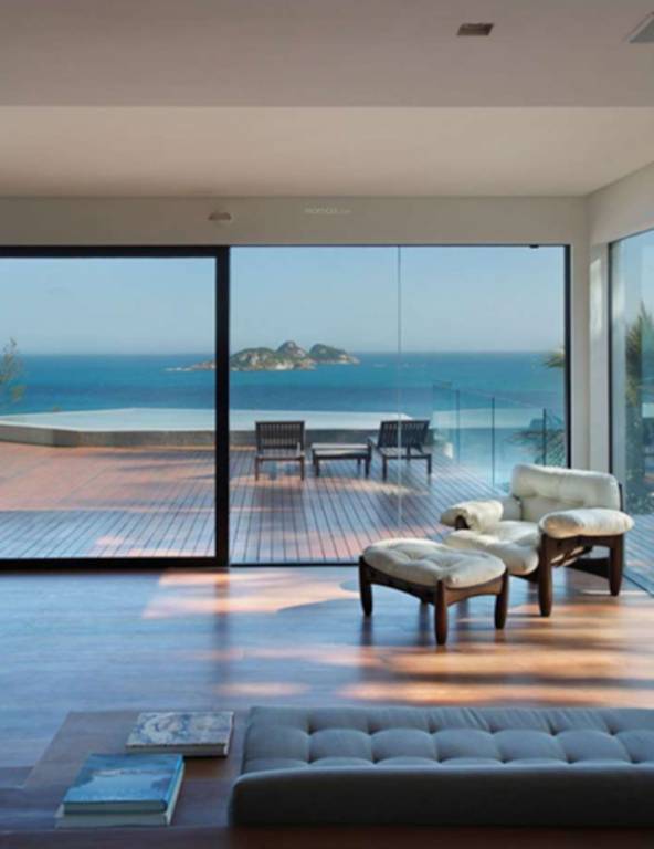  hyde park Living Area