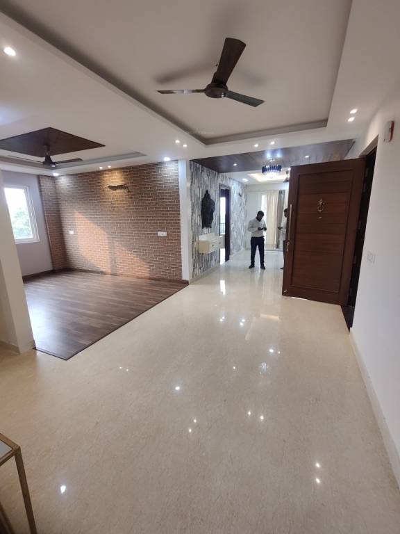  luxury builderfloor sector 1494 Living Area