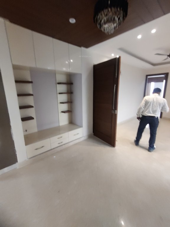  luxury builderfloor sector 1494 Living Area