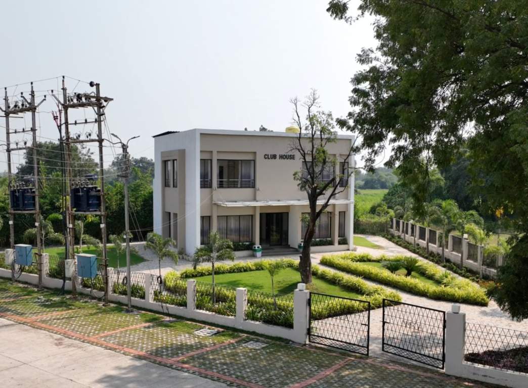  vrindavan park Club House