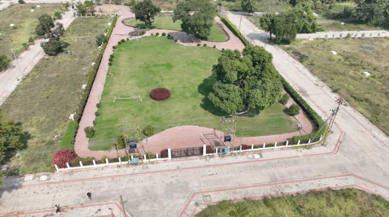  vrindavan park Plot