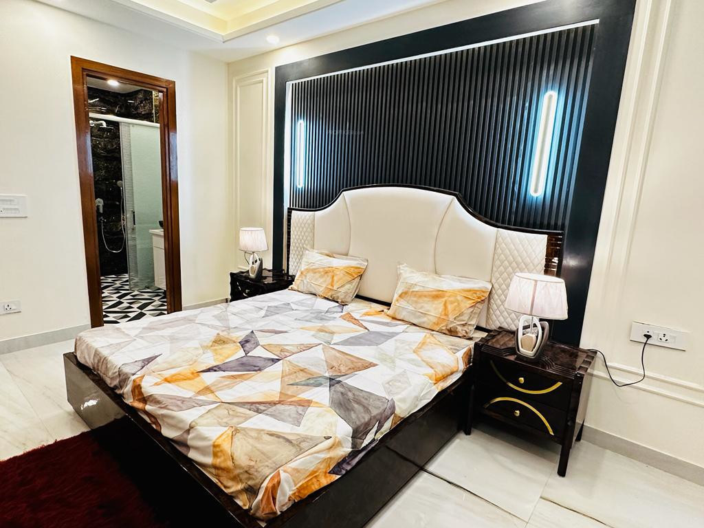  luxury builder floors 11 Bedroom