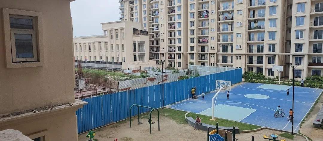 Signature Global City 93