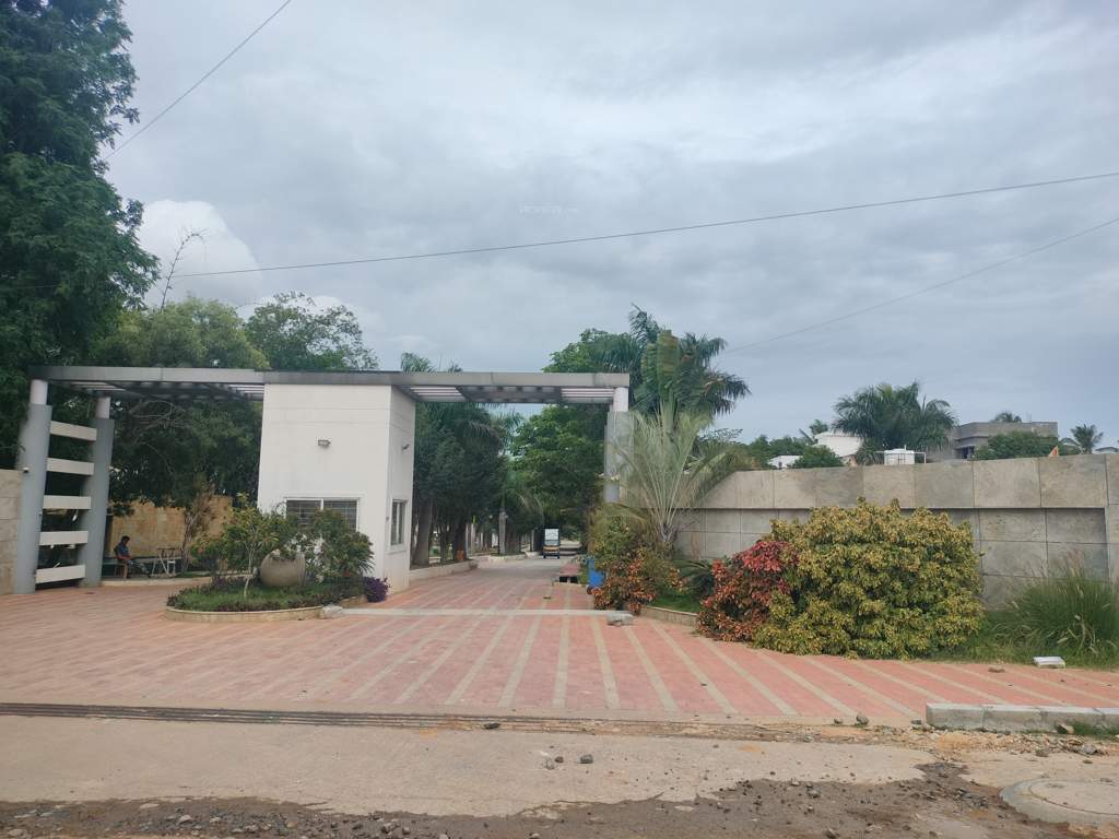  golden pearl phase 2 Gated Community