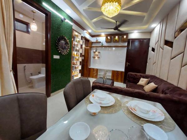 Dining Area luxurious-happy-homes Dining Area