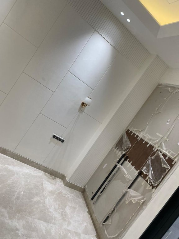  new door luxury builder floor Bedroom