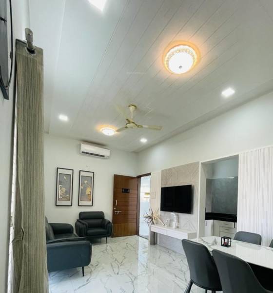  mirai-phase-1 Living Area