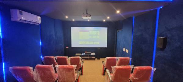  skyline Mini Theatre