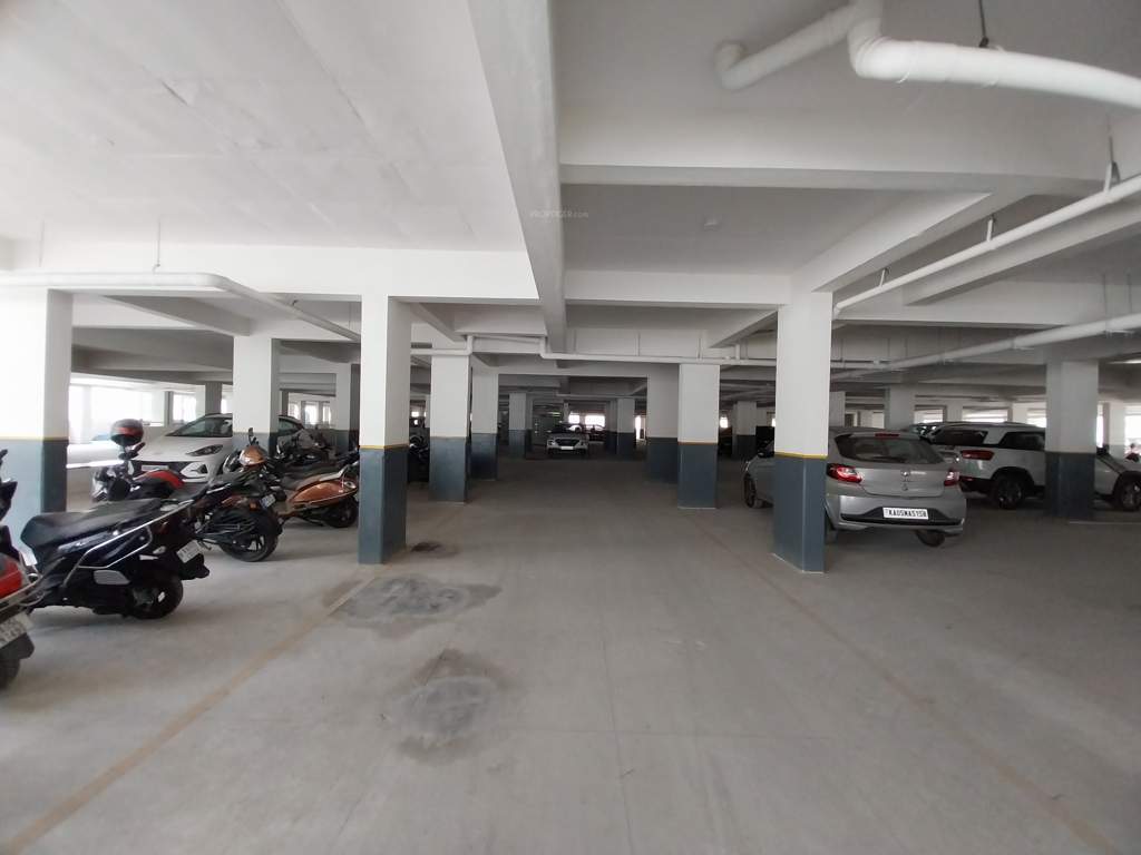  shivaganga a r prakruthi Car Parking