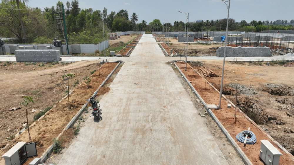  luxuary builder floor 45 Construction Status Apr 24