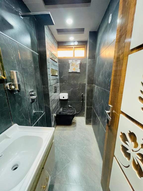  affordable homes Bathroom