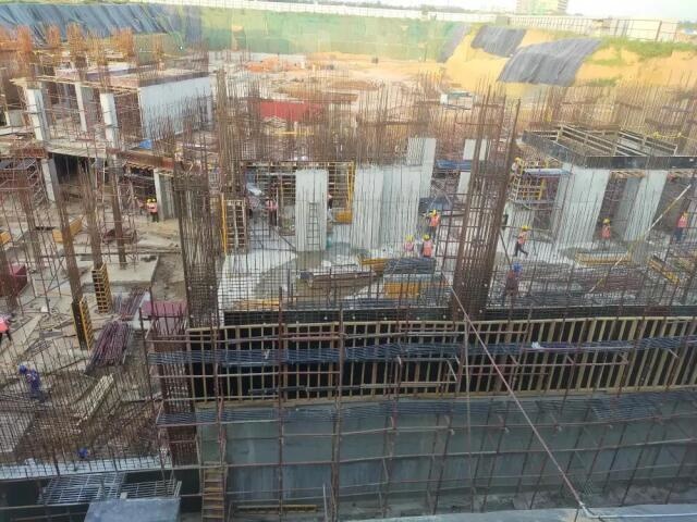 marina Construction Status Apr 25