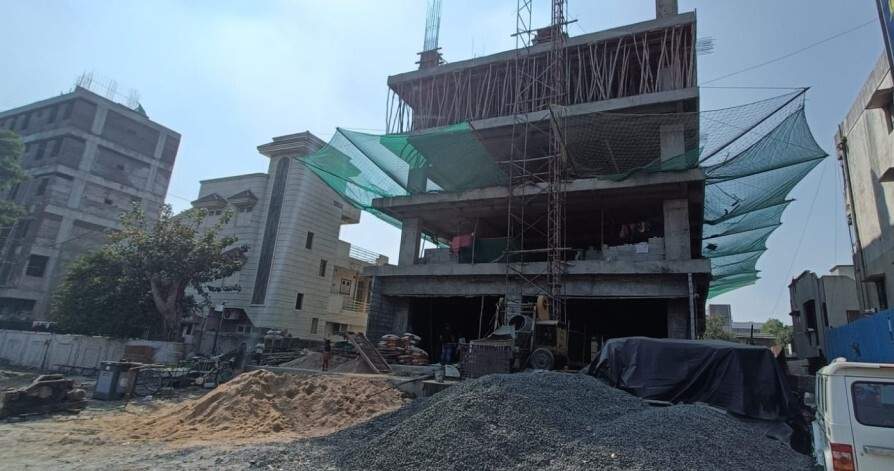  paramount Construction Status Dec 22