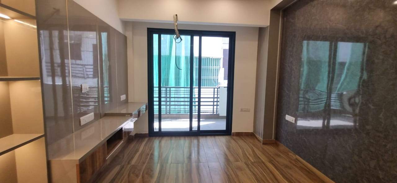  homes dlf luxury floors Bedroom