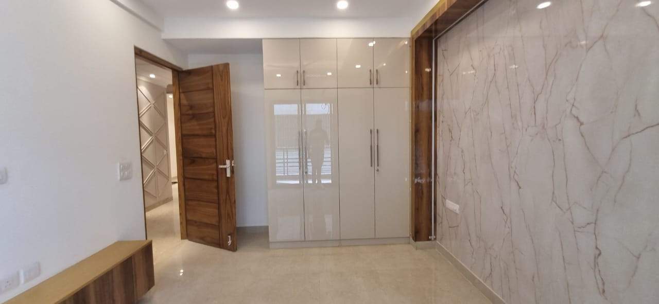  homes dlf luxury floors Bedroom