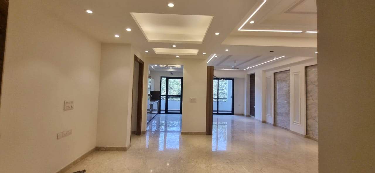  homes dlf luxury floors Living Area