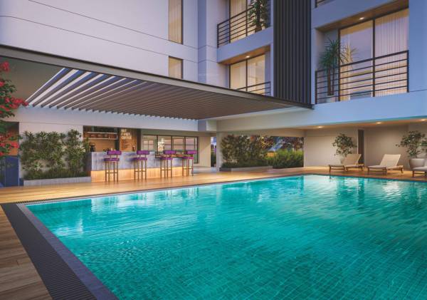  broadway-skycourt Swimming Pool