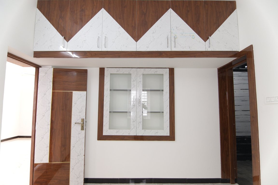  mega city Living Area