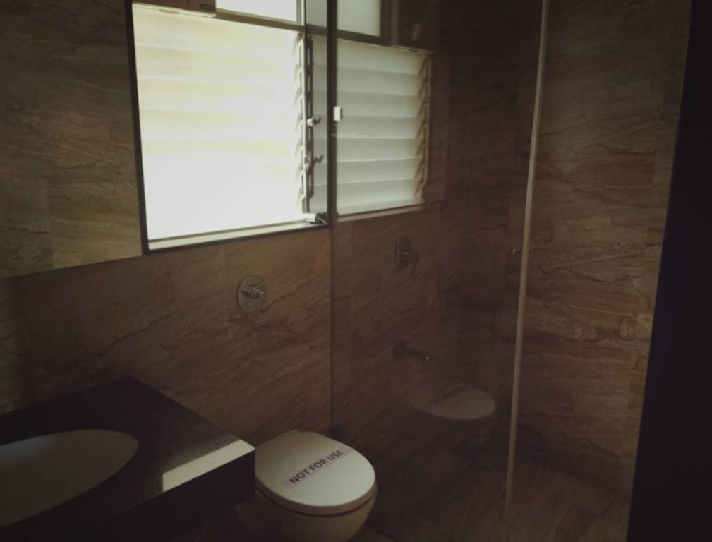  7 plumeria drive phase 3 Bathroom