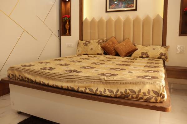  deep-residency Bedroom