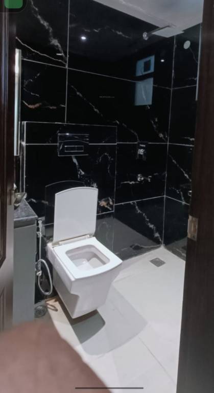  home shushant lok Bathroom