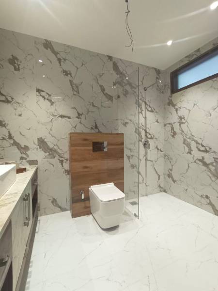 Bathroom luxury-home Bathroom