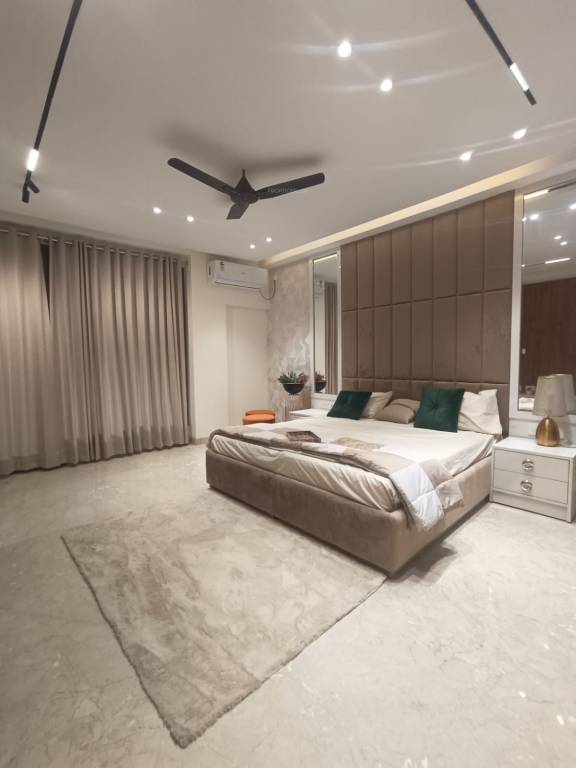 luxury home Bedroom