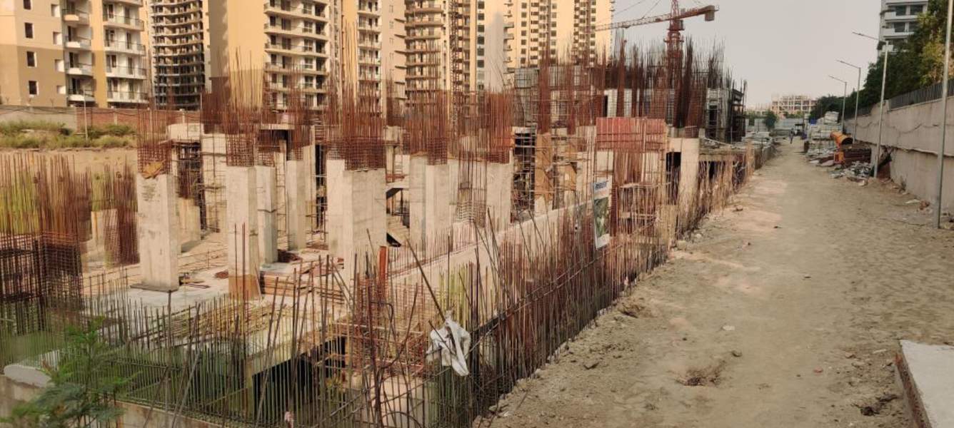 medalleo low rise Coral Construction Status Apr 25