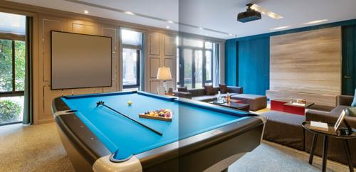  medalleo-low-rise Indoor Games