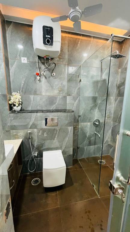  investors 48 Bathroom