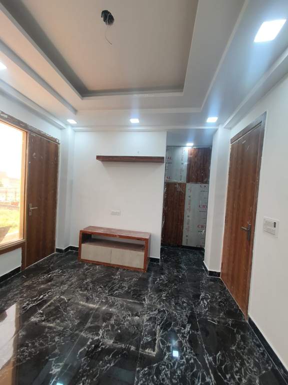  palm lucky homes Living Area