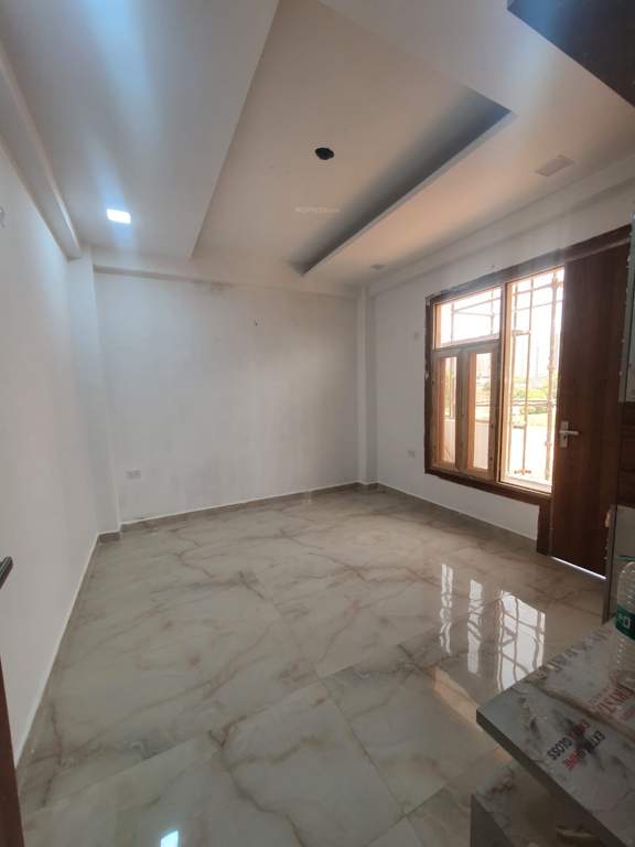  palm lucky homes Living Area