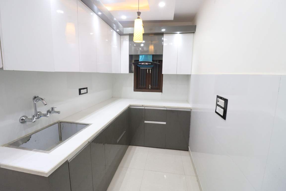  the residence Kitchen