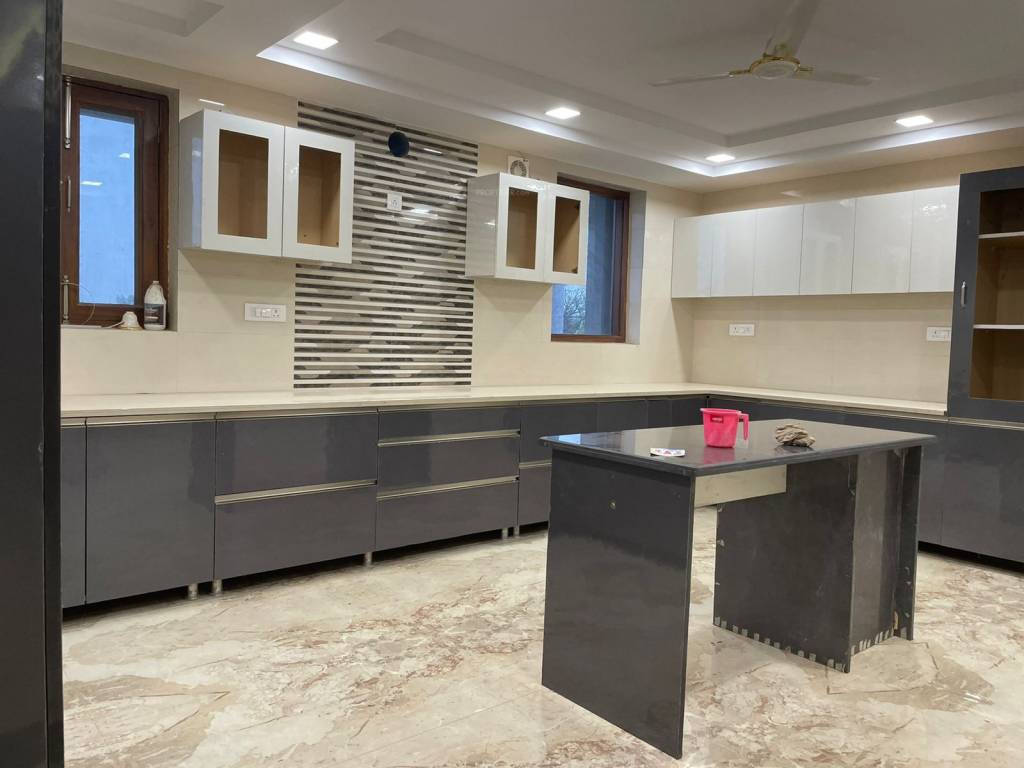  luxury floors Kitchen