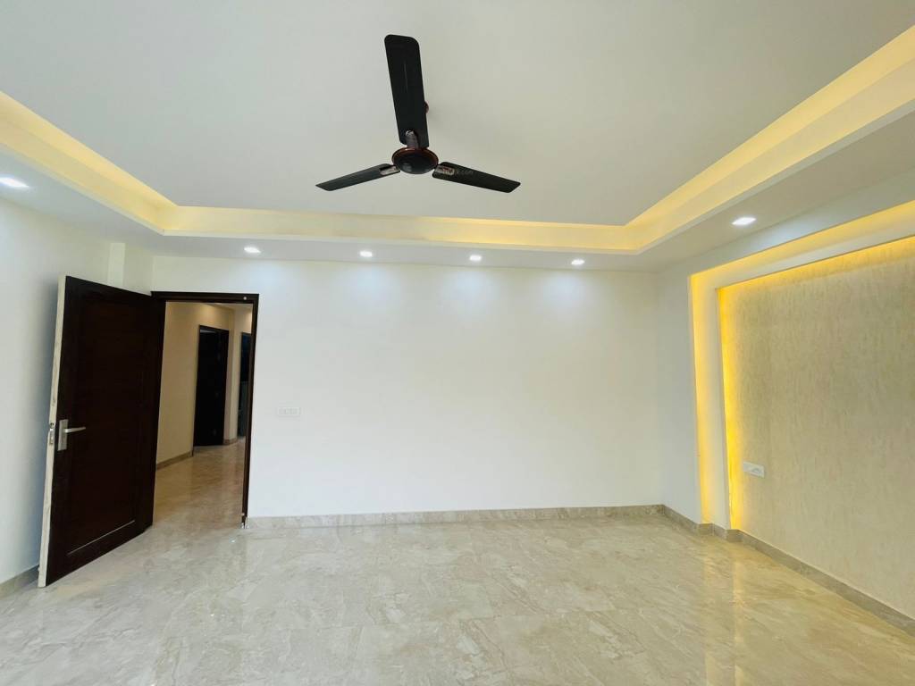  luxury floors Living Area