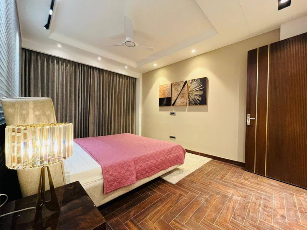  luxury builder floors 16 Bedroom