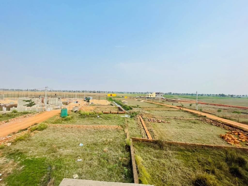 aditi nagar Plot