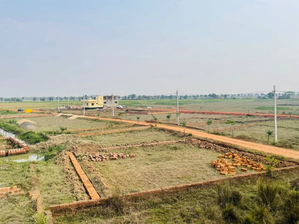 aditi nagar Plot