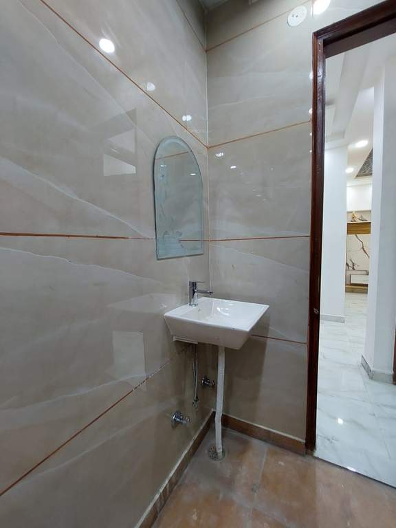  affordable floors in uttam nagar Bathroom