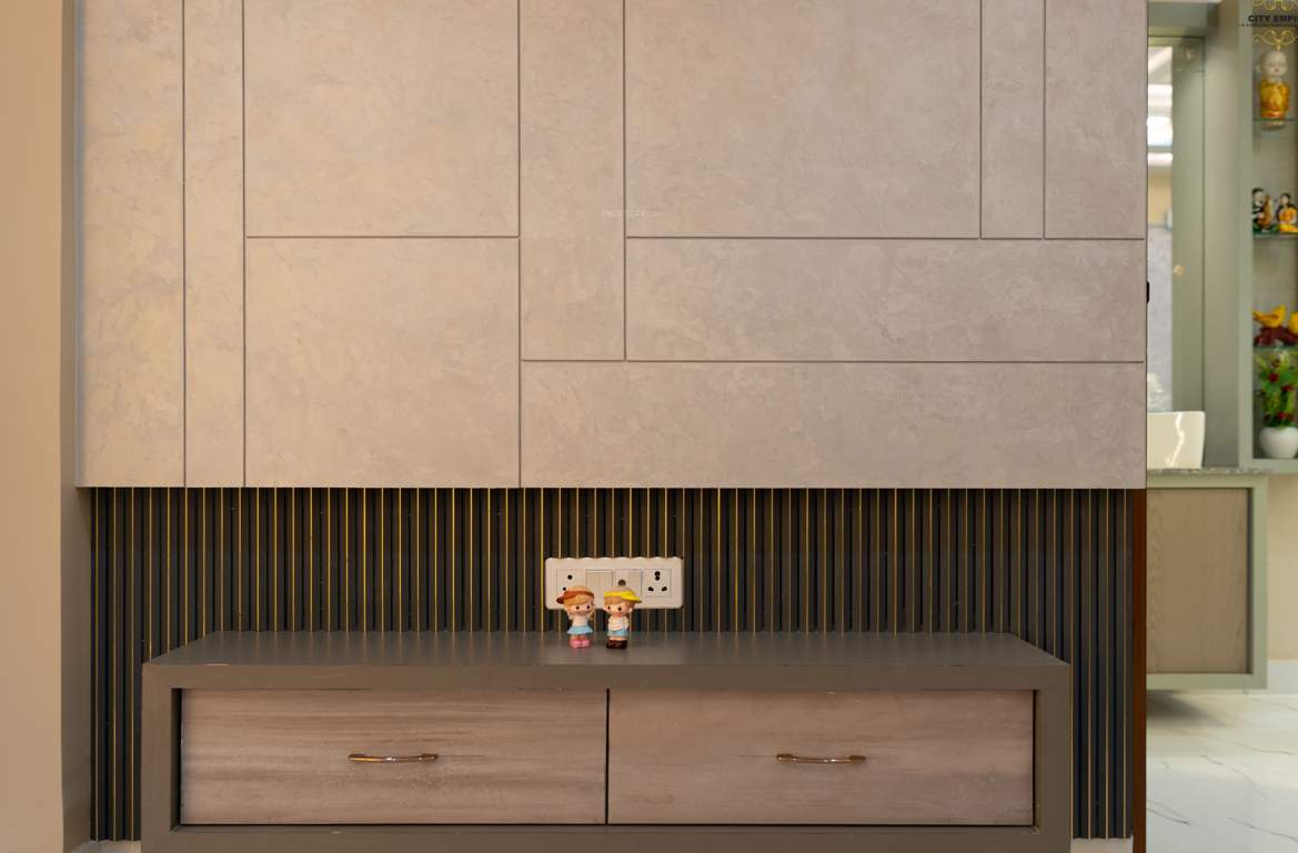  city empire Living Area