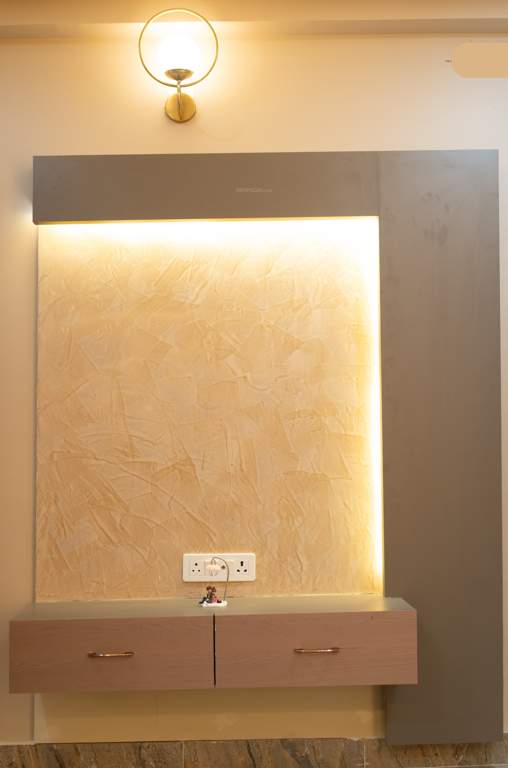  city empire Living Area