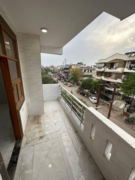  pravushpa-home Balcony