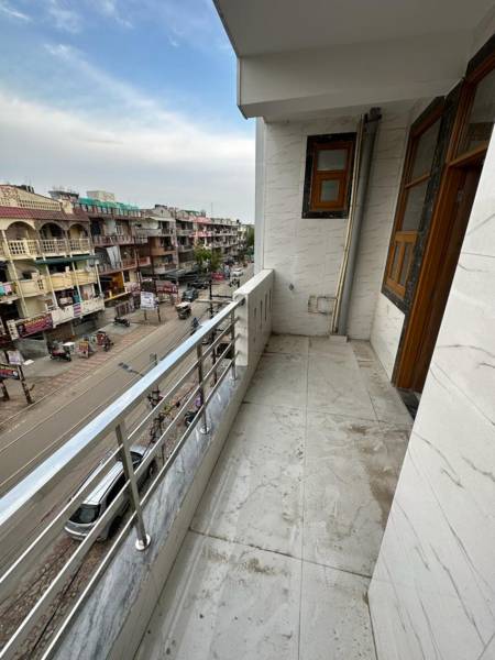  pravushpa-home Balcony