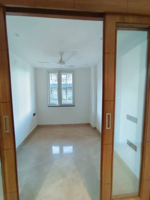  luxury builder floor dlf ph 4 740 Bedroom