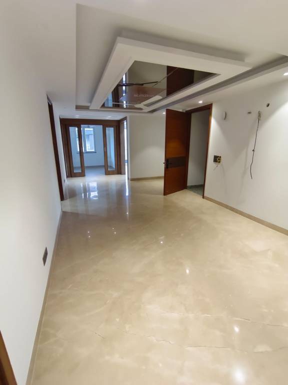  luxury builder floor dlf ph 4 740 Living Area
