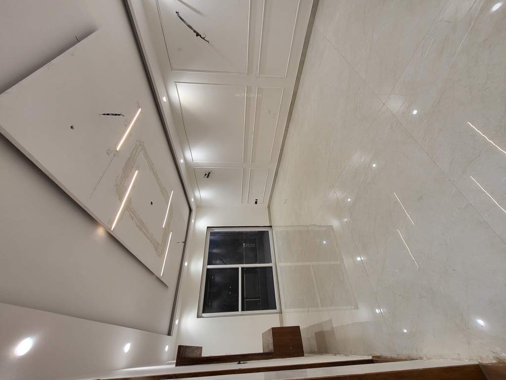  high end 460sq yd Living Area